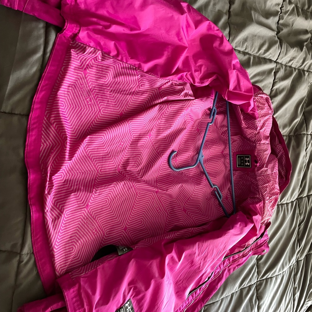 Womens Under Armour cold gear rain jacket (preowned)
